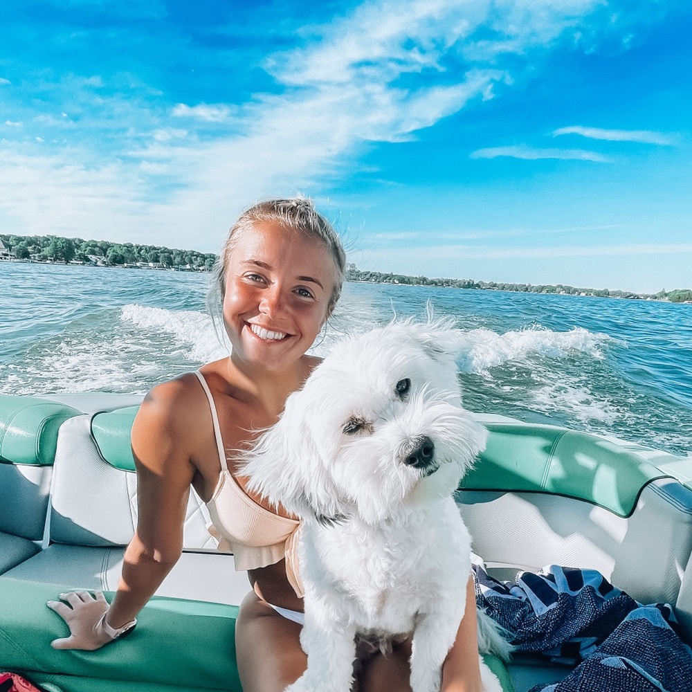 Meet your Posher, Cayla